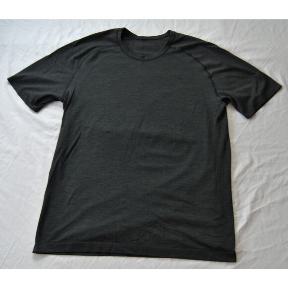 Lululemon Metal Vent Tech Graphite Grey/Black Short Sleeve Shirt - Picture 1 of 15